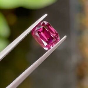 1.16ct Rhodolite Garnet from the Umba valley, Tanzania.